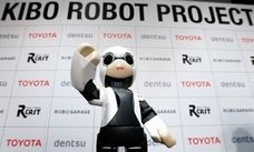 Toyota's Kirobo booked for first chat with human in space